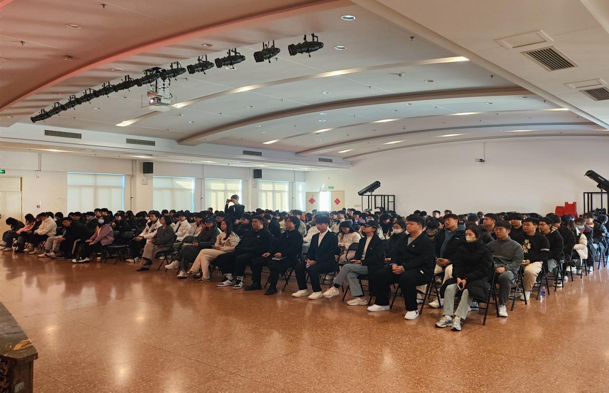 b050990f1fb37fea58b9a897f596e0ae_